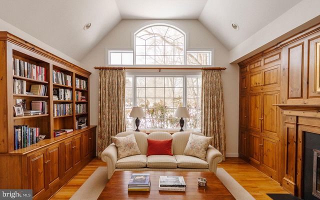 700 THOMAS RD, Lafayette Hill, PA 19444
