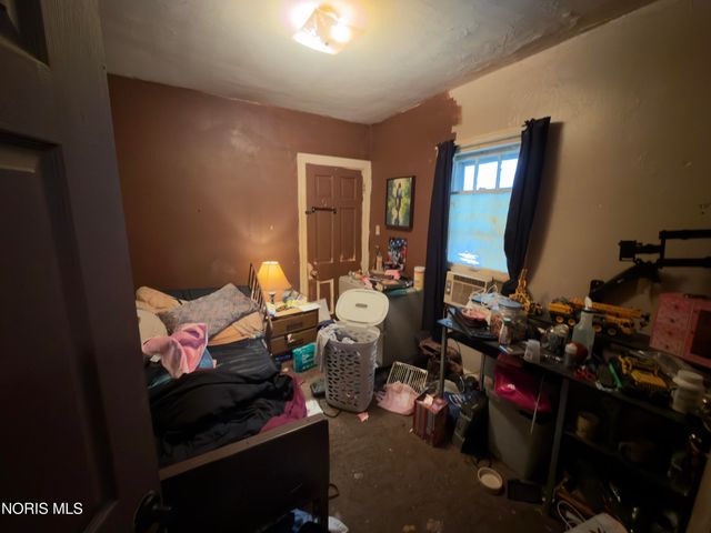 2815 E Street, Toledo, OH 43608