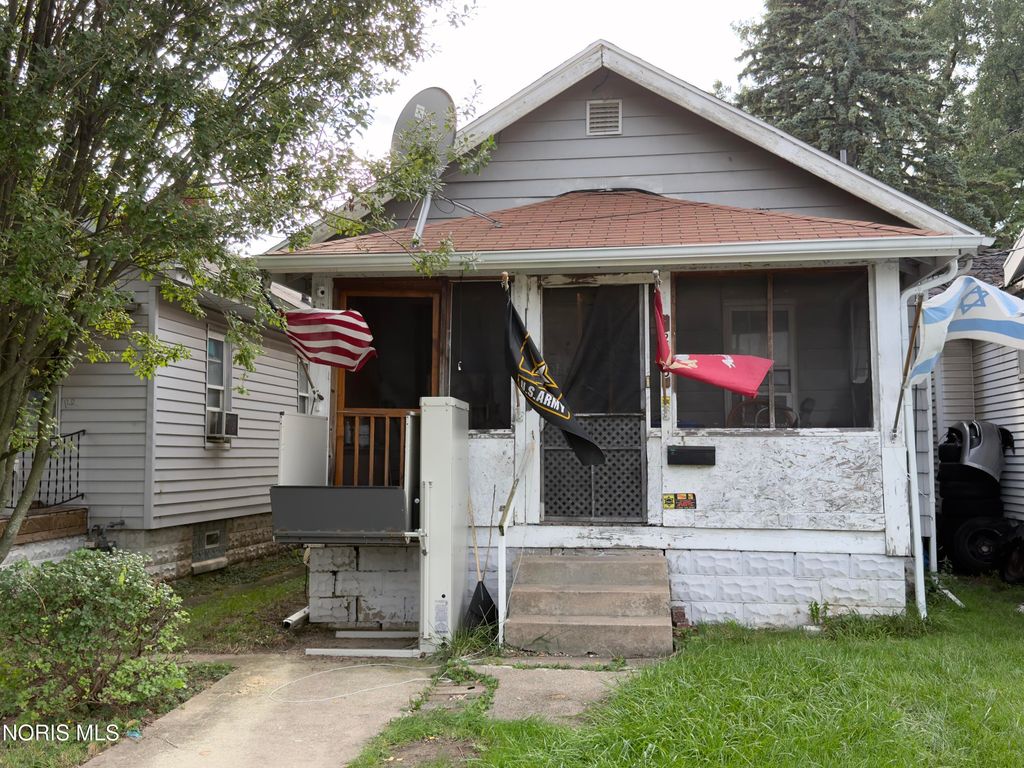 2815 E Street, Toledo, OH 43608