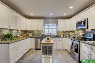 1629 Post Drive, Omaha, NE 68114