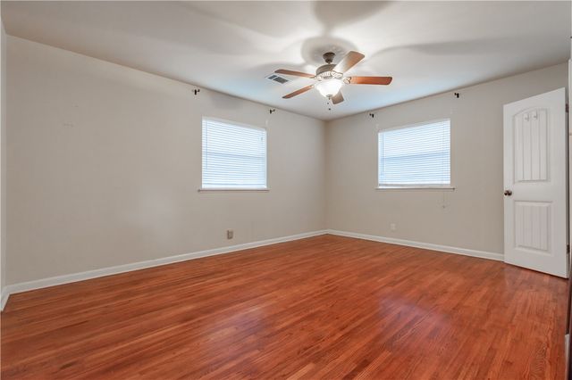 126 Rogers Circle Drive, Springdale, AR 72764