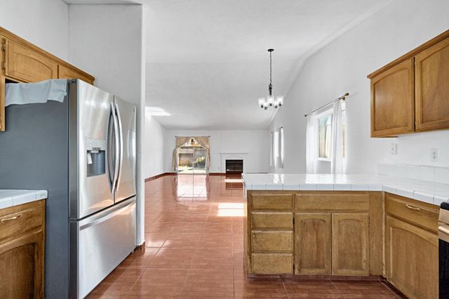 5798 W Acacia Avenue, Fresno, CA 93722