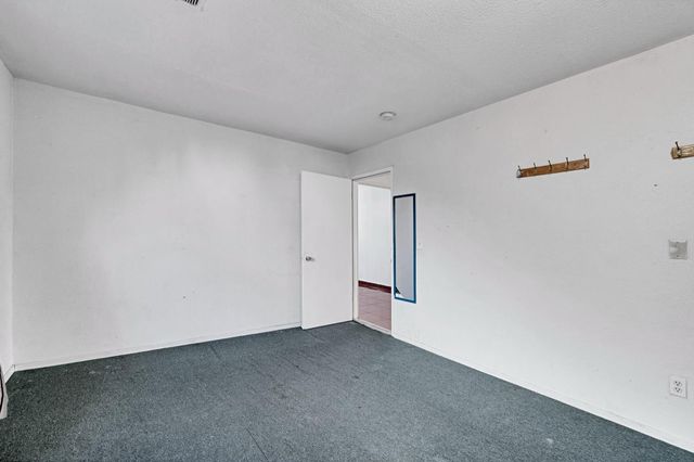 5798 W Acacia Avenue, Fresno, CA 93722