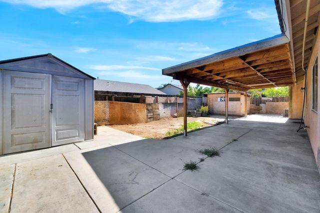 5798 W Acacia Avenue, Fresno, CA 93722