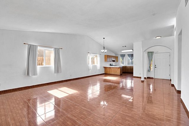 5798 W Acacia Avenue, Fresno, CA 93722