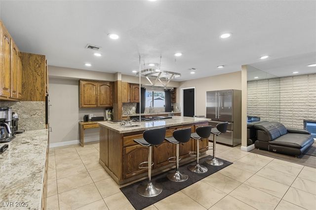 1870 East Viking Road, Las Vegas, NV 89169