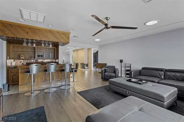 1870 East Viking Road, Las Vegas, NV 89169