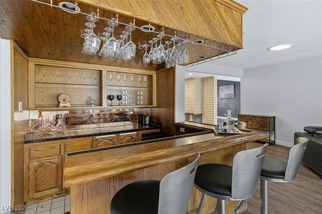 1870 East Viking Road, Las Vegas, NV 89169