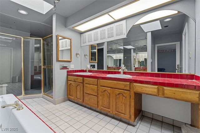 1870 East Viking Road, Las Vegas, NV 89169