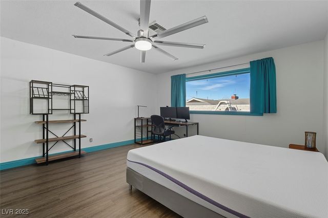 1870 East Viking Road, Las Vegas, NV 89169