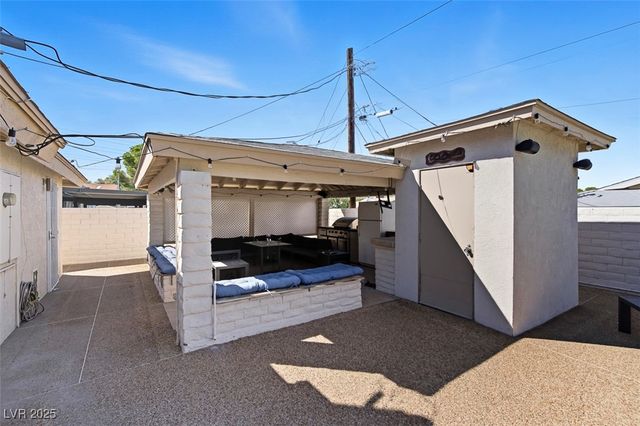 1870 East Viking Road, Las Vegas, NV 89169