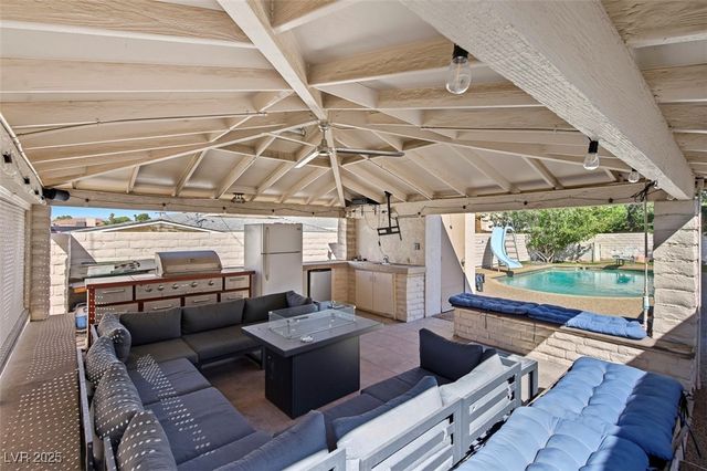 1870 East Viking Road, Las Vegas, NV 89169