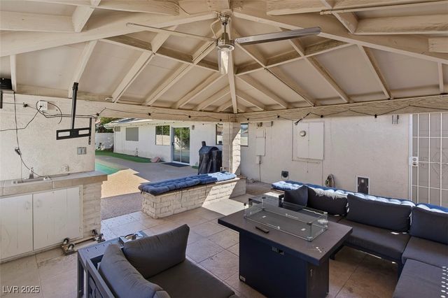 1870 East Viking Road, Las Vegas, NV 89169