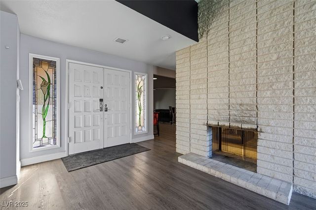 1870 East Viking Road, Las Vegas, NV 89169