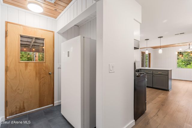 1143 E Rookery RD, Hayden, ID 83835