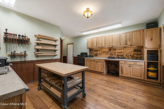 1143 E Rookery RD, Hayden, ID 83835