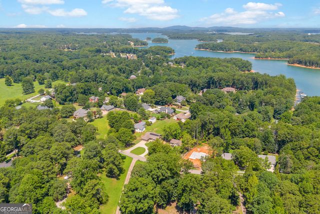 5988 Shadburn Ferry Road, Buford, GA 30519