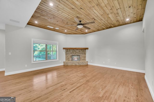 5988 Shadburn Ferry Road, Buford, GA 30519