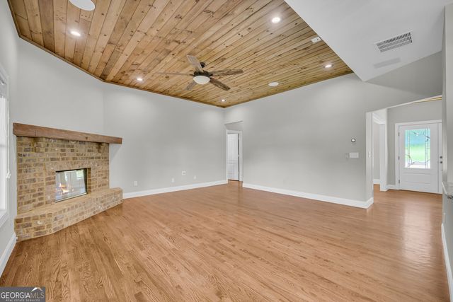 5988 Shadburn Ferry Road, Buford, GA 30519