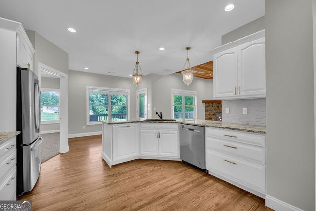 5988 Shadburn Ferry Road, Buford, GA 30519