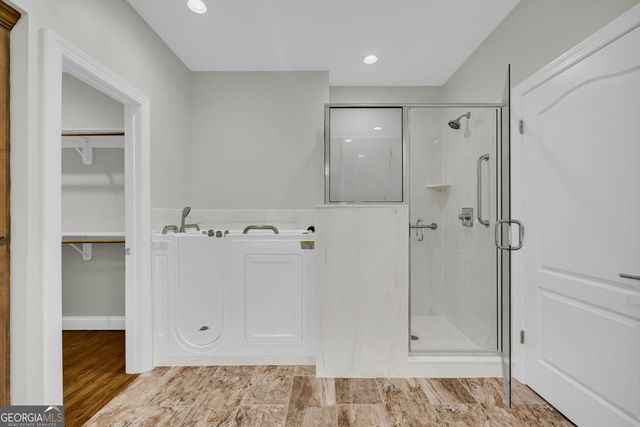 5988 Shadburn Ferry Road, Buford, GA 30519