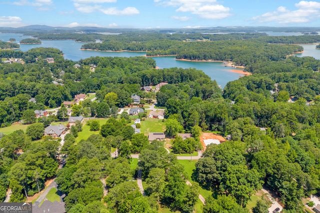 5988 Shadburn Ferry Road, Buford, GA 30519