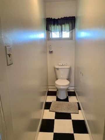 526 Earl Ave Rear, New Kensington, PA 15068