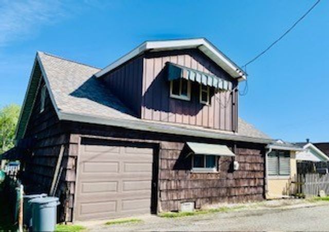 526 Earl Ave Rear, New Kensington, PA 15068