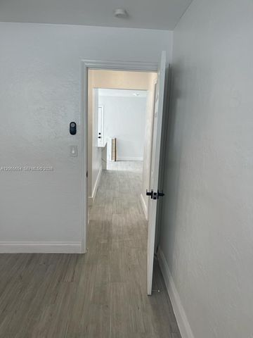 912 NE 5th Street 912, Hallandale Beach, FL 33009
