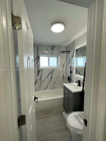 912 NE 5th Street 912, Hallandale Beach, FL 33009