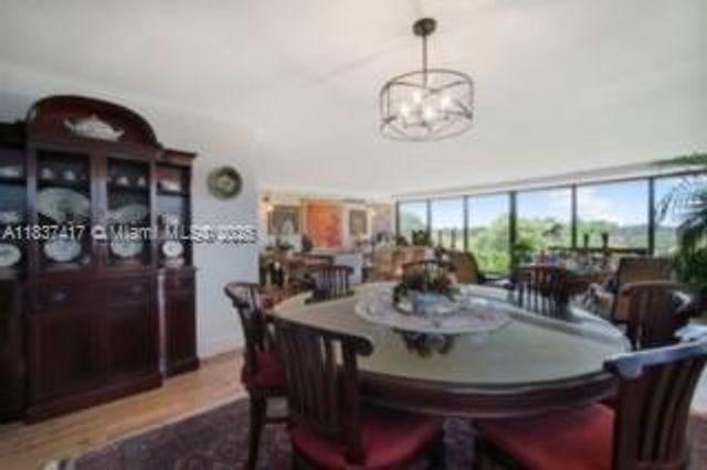 700 Coral Way 4, Coral Gables, FL 33134