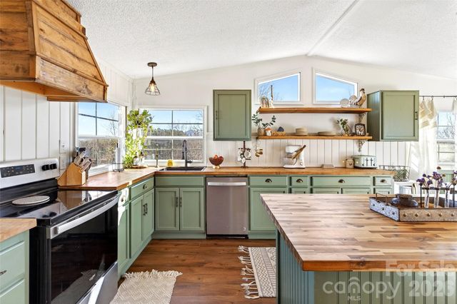 3178 Mentink Way, Nebo, NC 28761