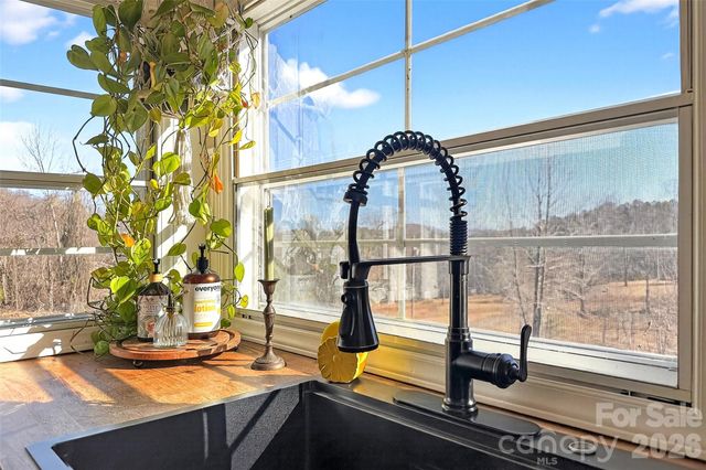 3178 Mentink Way, Nebo, NC 28761