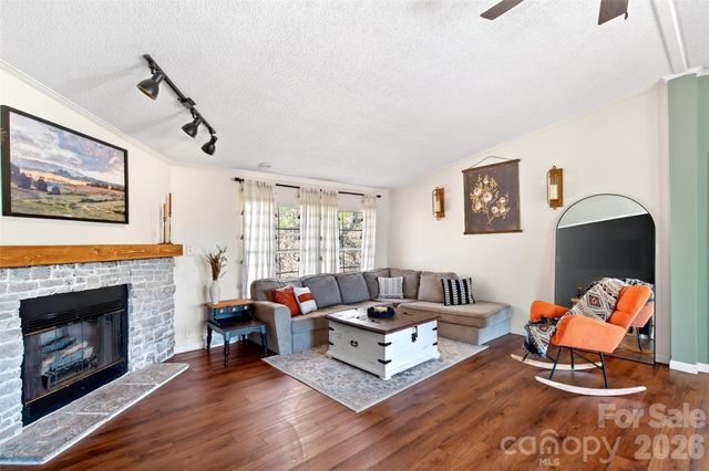 3178 Mentink Way, Nebo, NC 28761