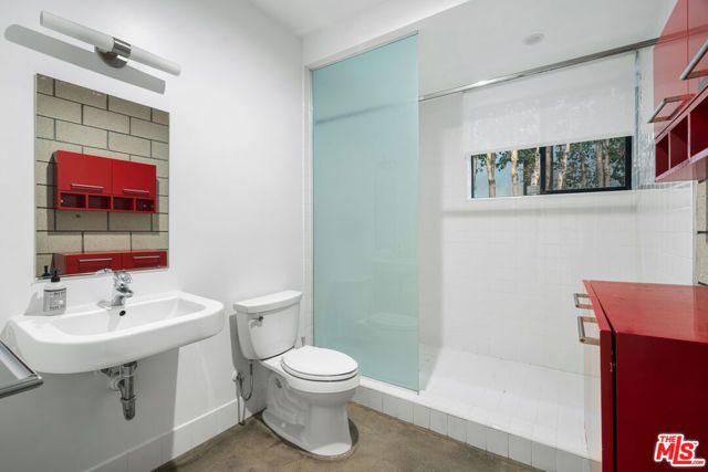 800 Indiana Avenue, Venice (los Angeles), CA 90291