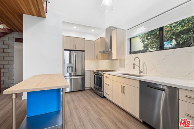 800 Indiana Avenue, Venice (los Angeles), CA 90291