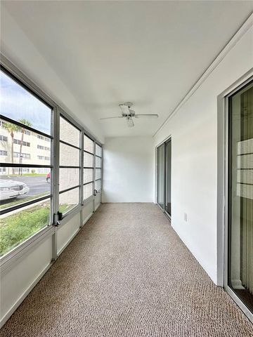 208 NE MONROE CIRCLE N 101, St Petersburg, FL 33702
