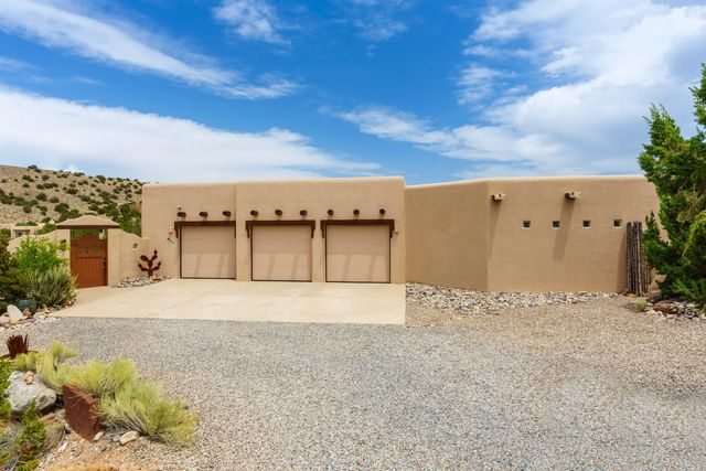 3 CALLE CIENEGA Court, Placitas, NM 87043