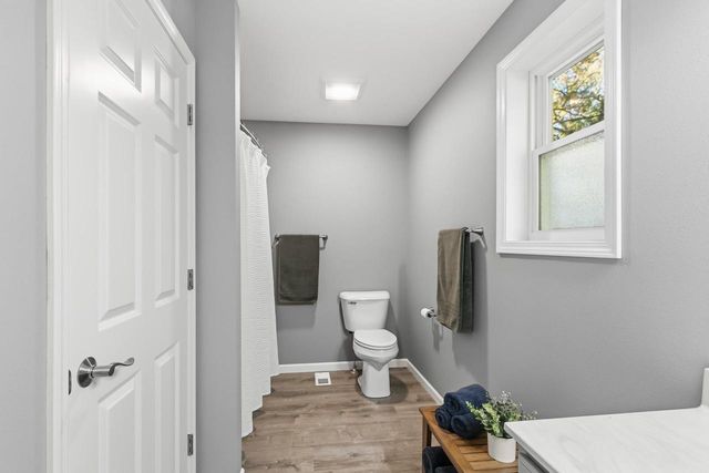 819 E Hiawatha Drive, Wisconsin Dells, WI 53965