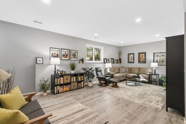 819 E Hiawatha Drive, Wisconsin Dells, WI 53965