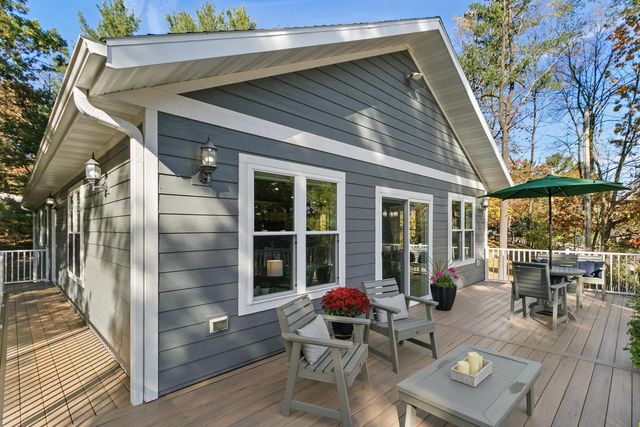 819 E Hiawatha Drive, Wisconsin Dells, WI 53965