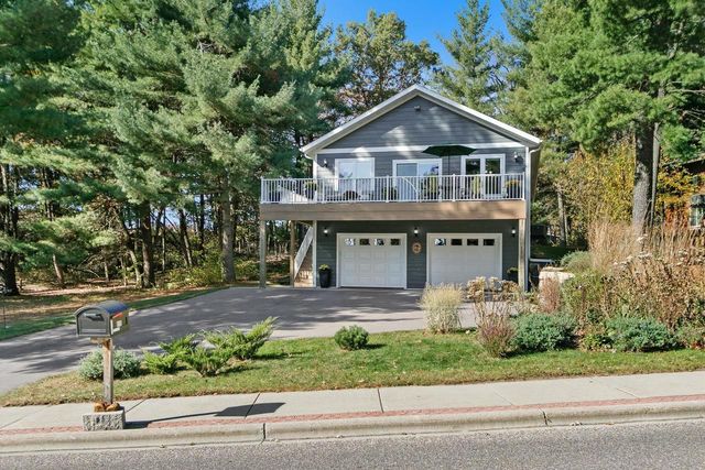 819 E Hiawatha Drive, Wisconsin Dells, WI 53965