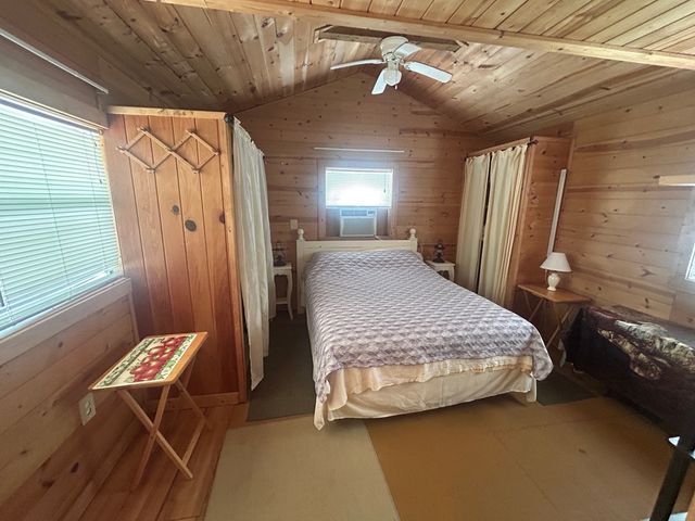 142 Waldrop Lane, Copperhill, TN 37317