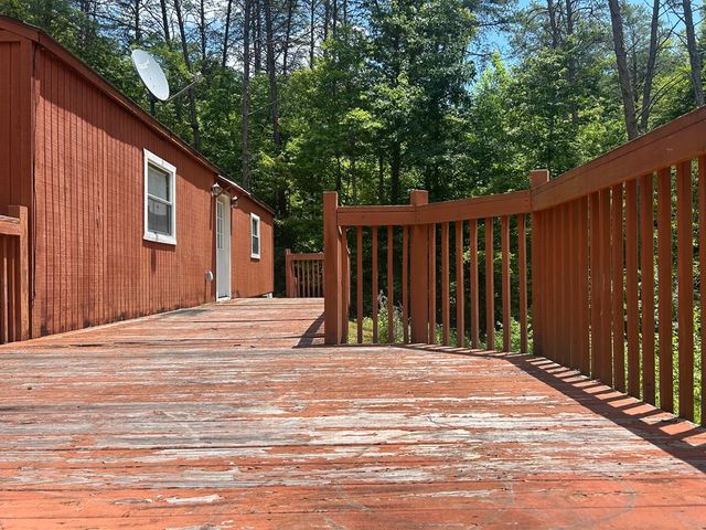 142 Waldrop Lane, Copperhill, TN 37317