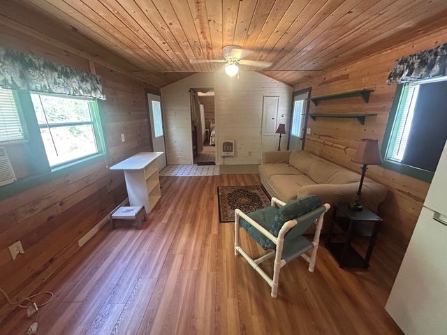142 Waldrop Lane, Copperhill, TN 37317