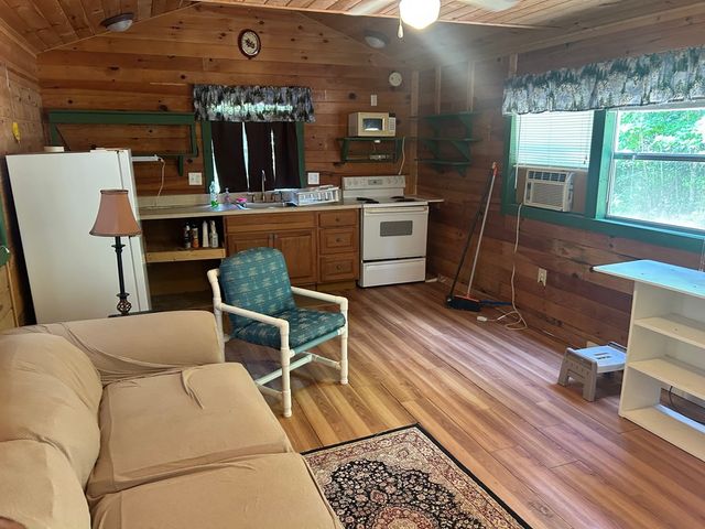 142 Waldrop Lane, Copperhill, TN 37317