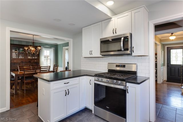 3655 Traver Road, Shaker Heights, OH 44122