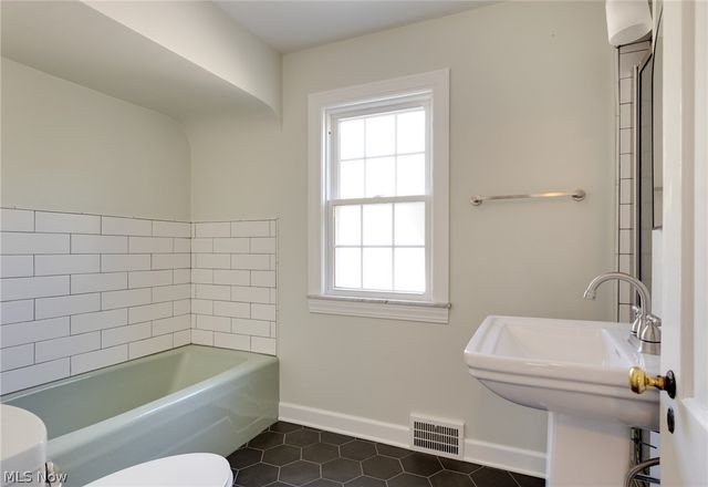 3655 Traver Road, Shaker Heights, OH 44122