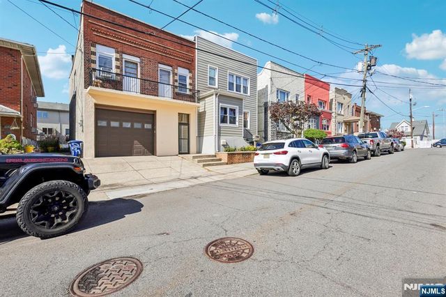 390 Delano Place, Fairview, NJ 07022