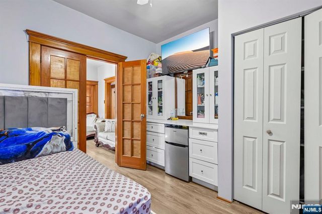 390 Delano Place, Fairview, NJ 07022